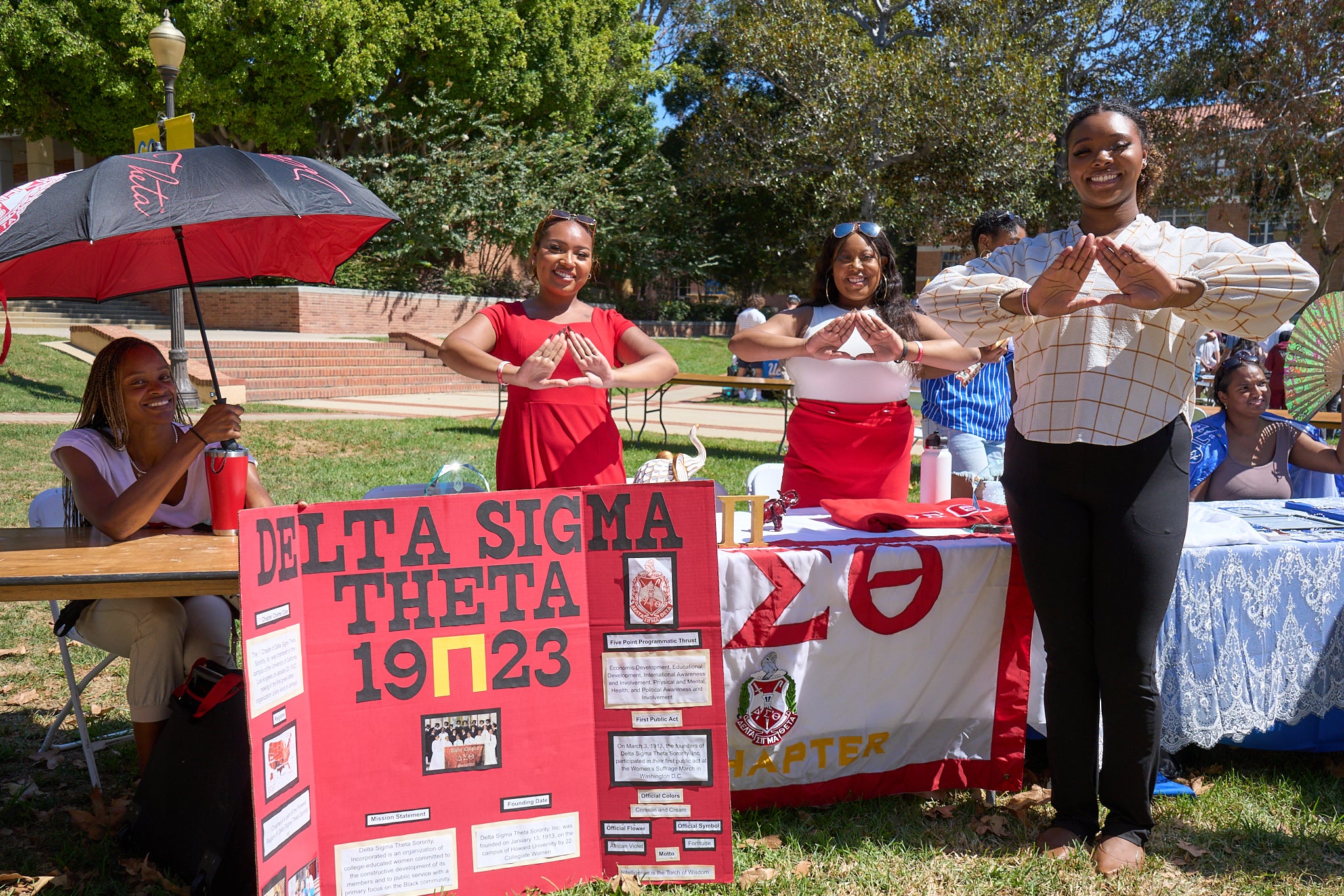 ucla delta sigma thetas representatives at the 2022 ucla enormous activities fair